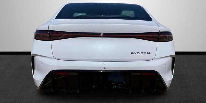 Nuevo BYD Seal Comfort 169 kW (231 CV) 2026 Blanco Berlina