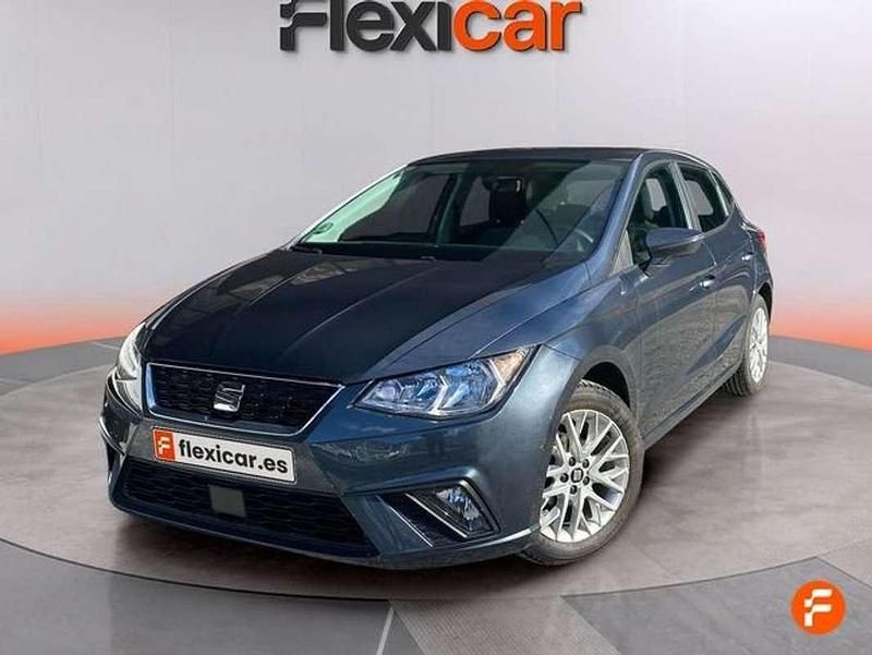 Usado Seat Ibiza Style 80 CV (58 kW) 2019 Gris Utilitario