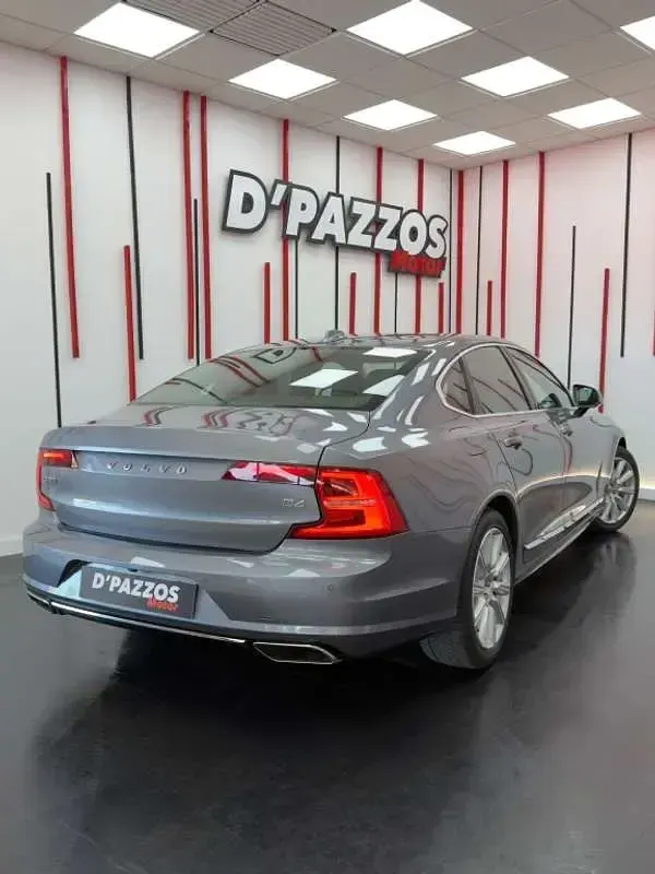 Usado Volvo S90 Inscription 190 CV (139 kW) 2020 Gris Berlina