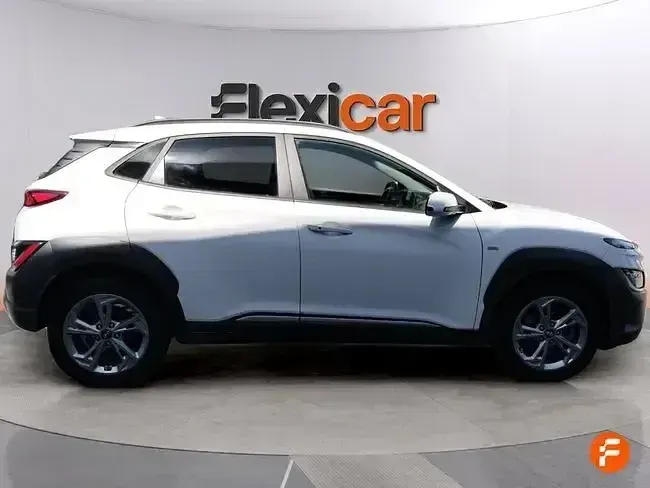 Usado Hyundai Kona 115 CV (84 kW) 2021 Blanco SUV