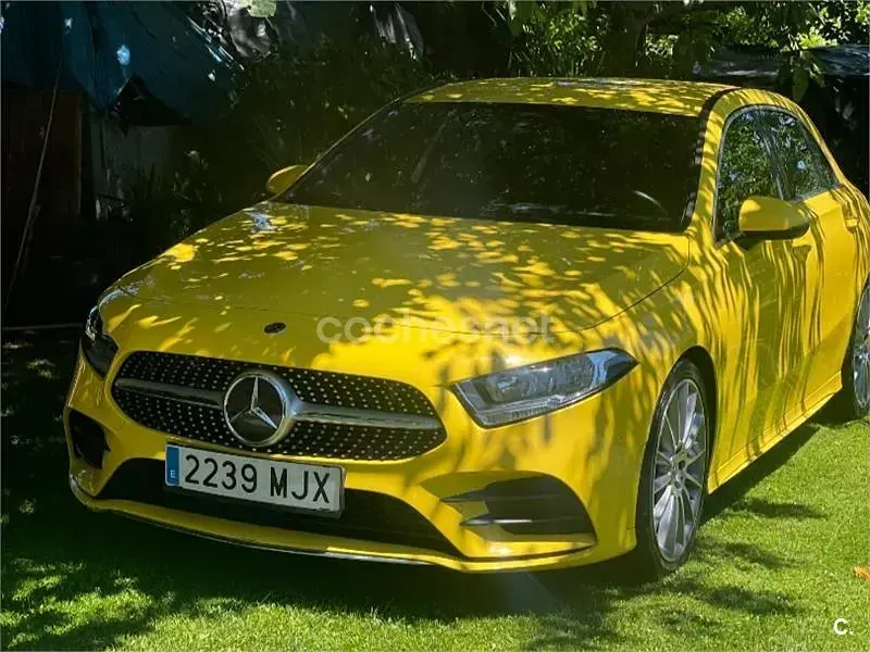 Usado Mercedes A220 190 CV (139 kW) 2020 Amarillo Berlina