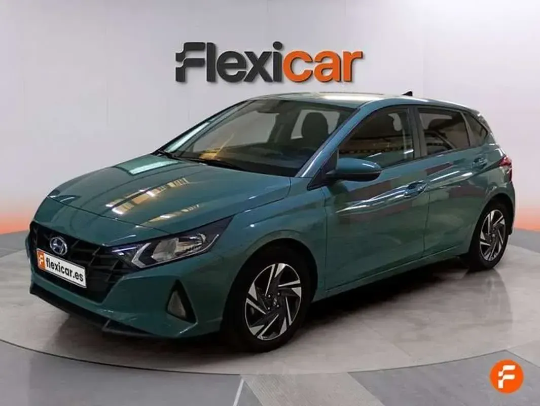 Usado Hyundai i20 84 CV (61 kW) 2023 Verde Utilitario
