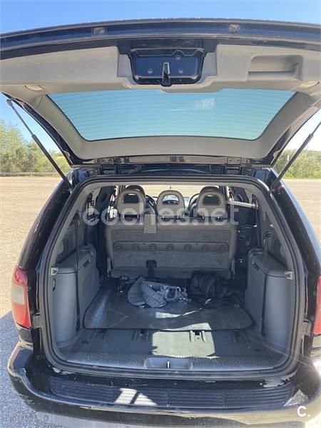 Usado Chrysler Voyager 143 CV (105 kW) 2007 Negro Monovolumen