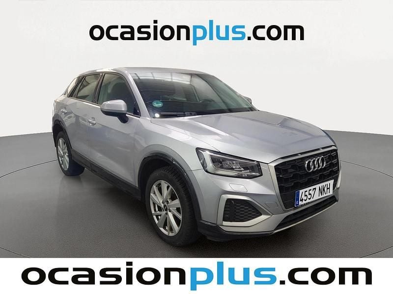 Usado Audi Q2 Advanced 150 CV (110 kW) 2023 Gris plata SUV