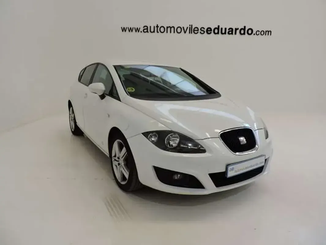 Usado Seat Leon Copa 105 CV (77 kW) 2012 Blanco Utilitario