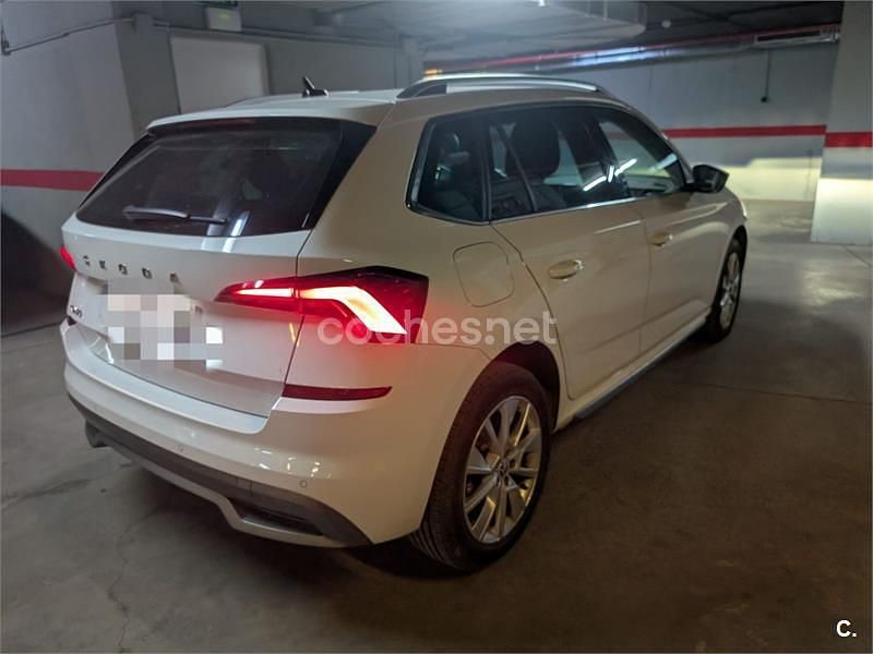 Usado Skoda Kamiq Style 115 CV (84 kW) 2020 Blanco SUV