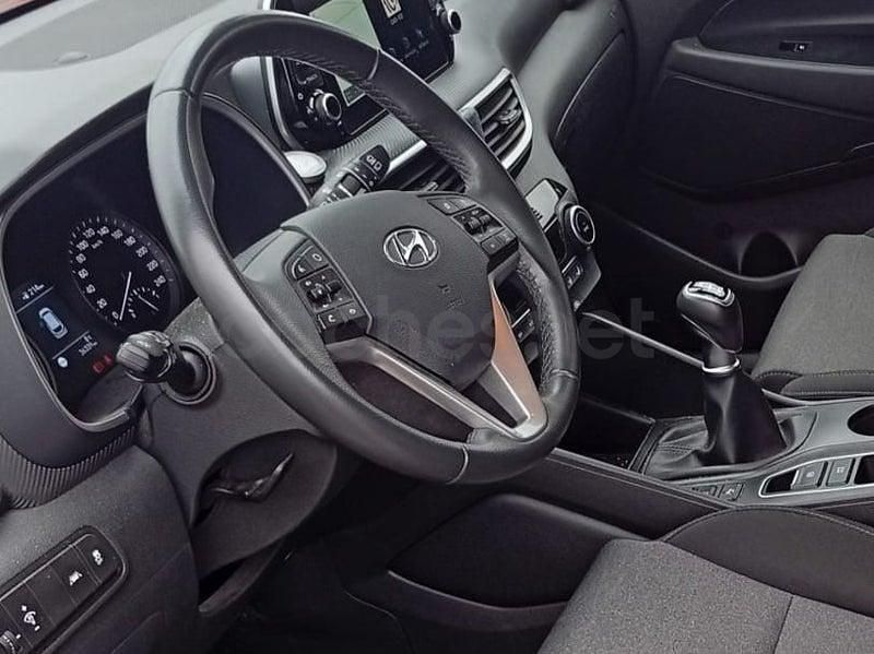 Usado Hyundai Tucson 116 CV (85 kW) 2021 Rojo SUV