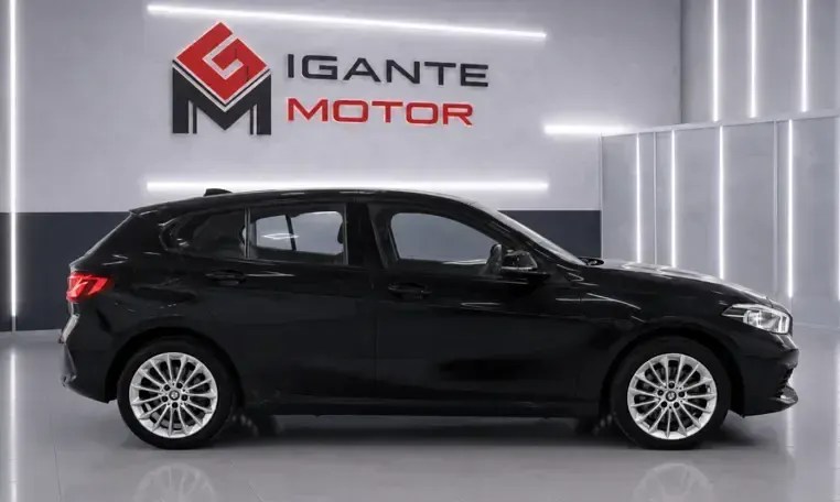 Usado BMW 116 116 CV (85 kW) 2020 Gris urano Utilitario