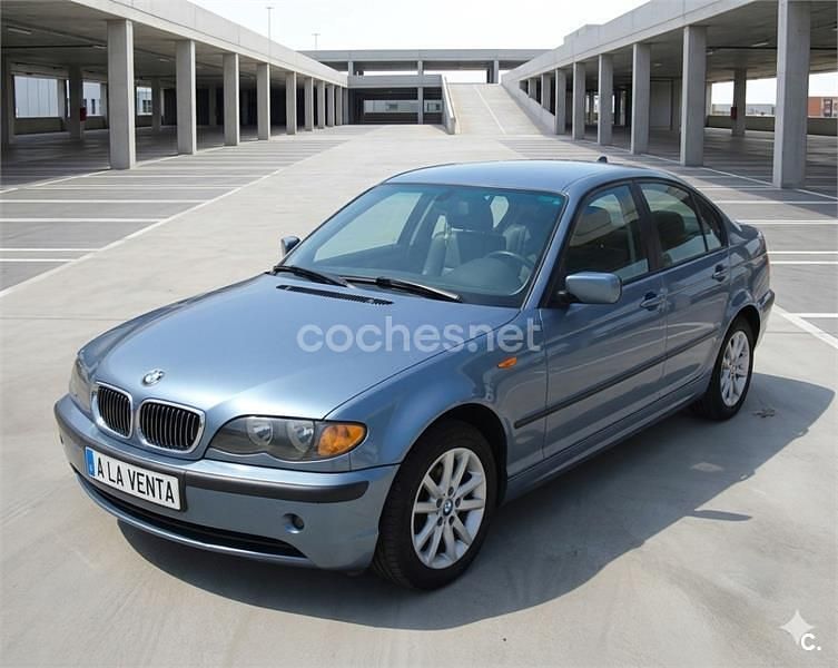 Usado BMW 320 150 CV (110 kW) 2004 Azul Berlina