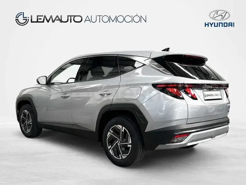Nuevo Hyundai Tucson 160 CV (117 kW) 2026 Gris / plata SUV