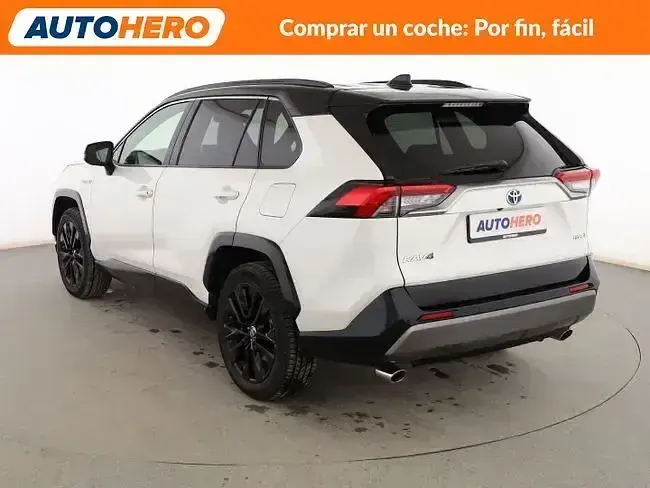 Usado Toyota RAV4 Hybrid Style 218 CV (160 kW) 2021 Blanco SUV