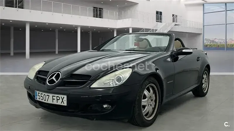Usado Mercedes SLK200 163 CV (119 kW) 2007 Negro Descapotable
