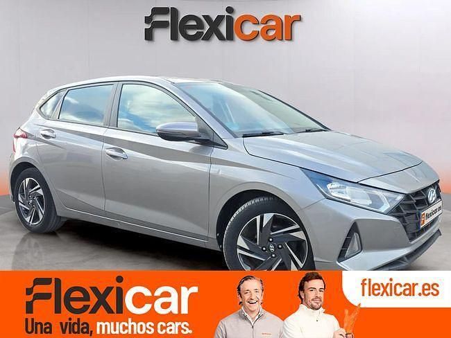 Gris Usado 2021 Hyundai i20 Berlina | 12.990 € (Un poco caro) - Imagen 1/4