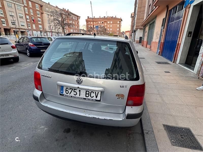 Usado VW Passat Trendline 125 CV (91 kW) 2000 Blanco Berlina