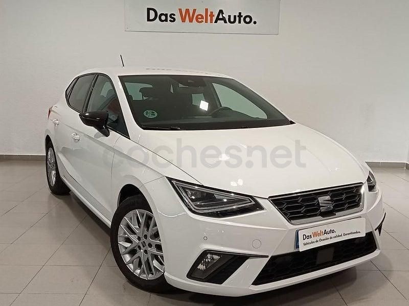 Usado Seat Ibiza FR 115 CV (84 kW) 2025 Blanco Utilitario
