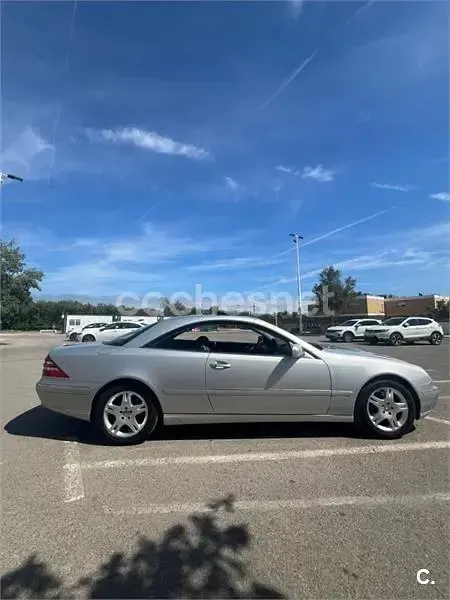 Usado Mercedes CL500 306 CV (225 kW) 2001 Gris / plata Coupe