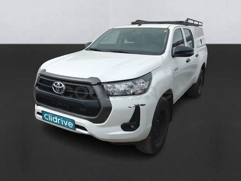 Usado Toyota HiLux 150 CV (110 kW) 2023 Blanco Pickup/Camioneta