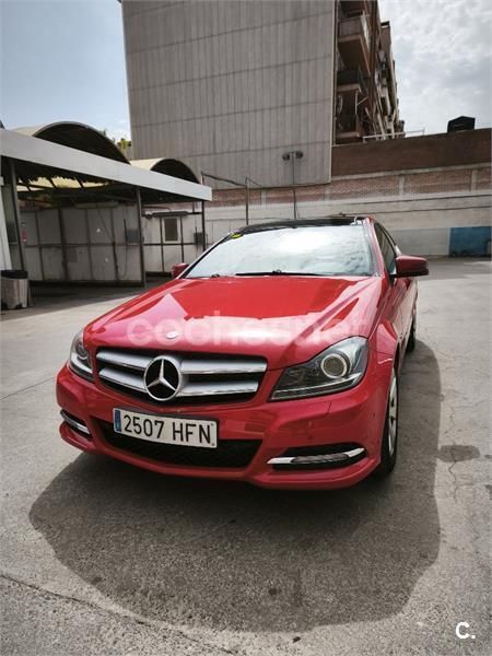Rojo Usado 2011 Mercedes C180 Coupe | 11.500 € (Buen precio) - Imagen 1/4