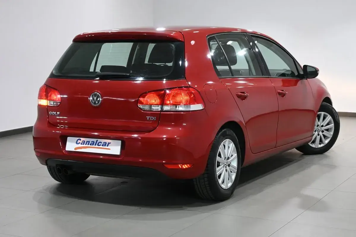 Usado VW Golf VI Advance 110 CV (80 kW) 2009 Granate Utilitario