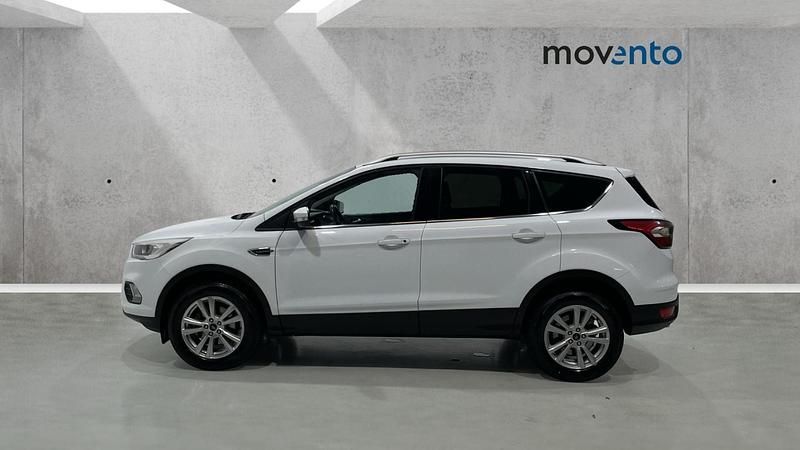 Usado Ford Kuga Trend 120 CV (88 kW) 2019 Blanco SUV