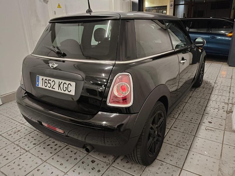 Usado Mini ONE 98 CV (72 kW) 2013 Negro Utilitario
