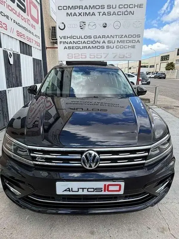 Usado VW Tiguan R-line 241 CV (177 kW) 2017 Negro SUV