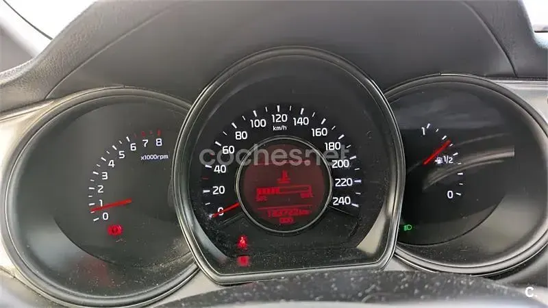 Usado Kia Ceed 100 CV (73 kW) 2016 Blanco Utilitario