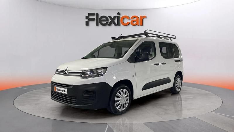 Usado Citroën Berlingo Live 102 CV (75 kW) 2022 Blanco Monovolumen