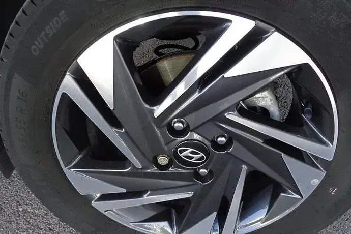 Usado Hyundai i20 100 CV (73 kW) 2022 Utilitario