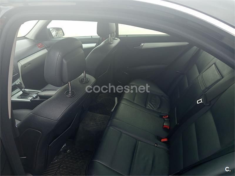 Usado Mercedes C320 Avantgarde 224 CV (164 kW) 2009 Negro Berlina