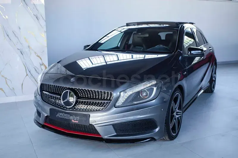 Usado Mercedes A250 AMG line 211 CV (155 kW) 2013 Gris / plata Utilitario