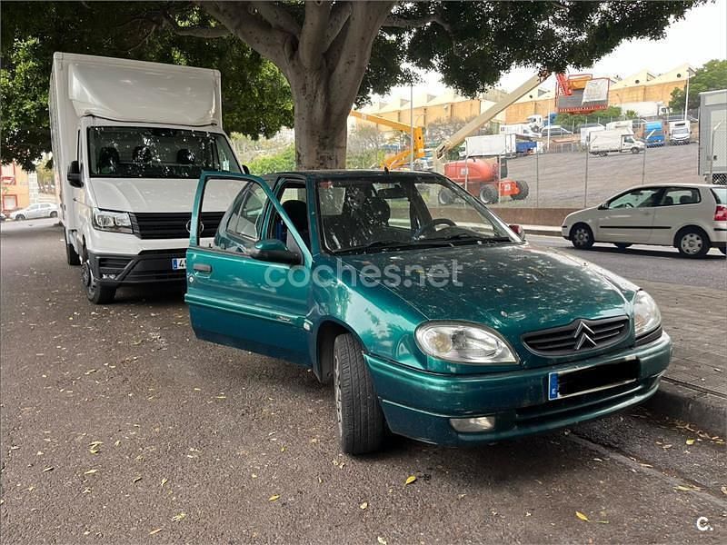Usado Citroën Saxo 60 CV (44 kW) 2002 Verde Utilitario