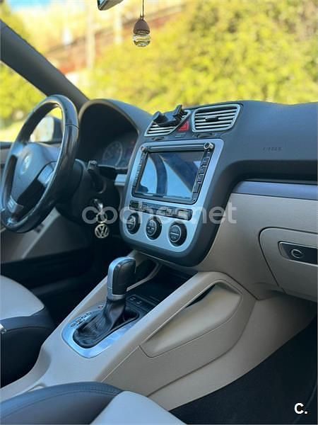 Usado VW Eos 200 CV (147 kW) 2007 Azul Descapotable