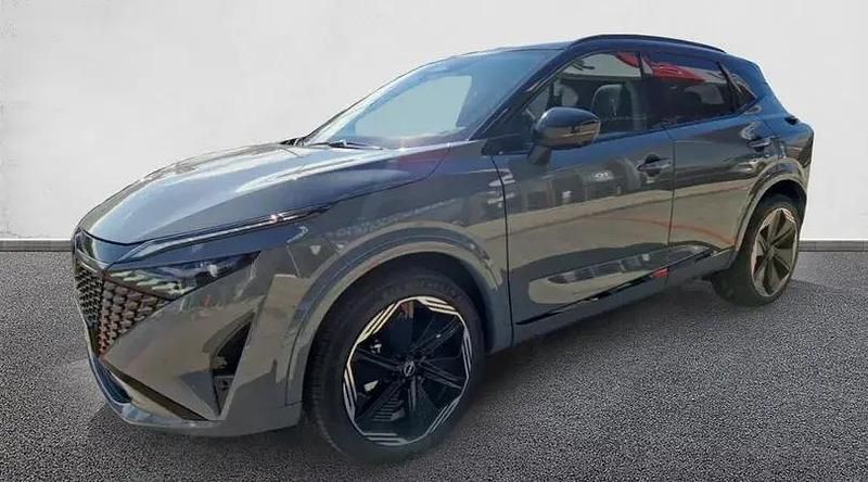 Usado Nissan Qashqai 140 CV (102 kW) 2025 Katana grey (metalizado) SUV