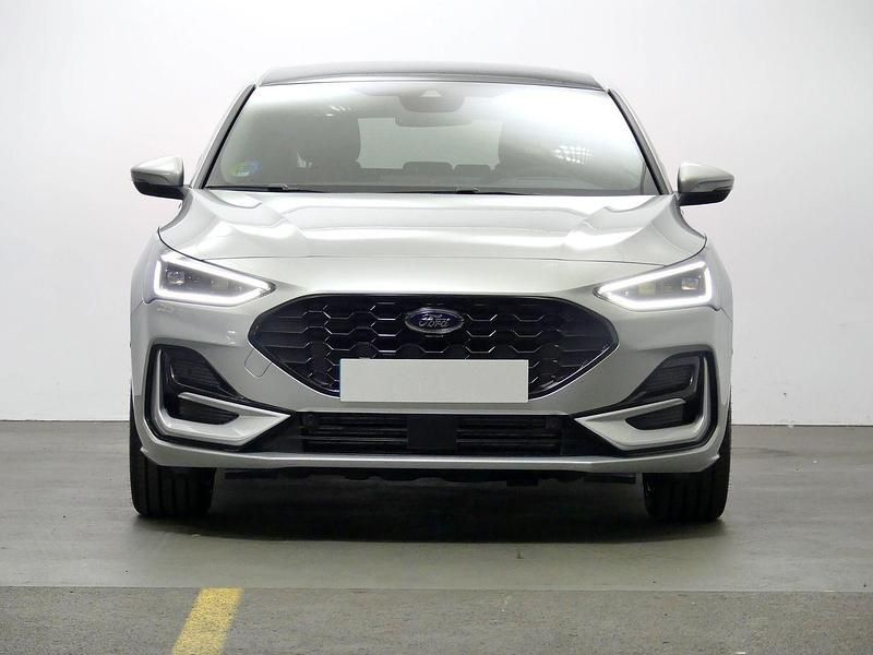 Usado Ford Focus ST-Line X 125 CV (91 kW) 2023 Plata Utilitario