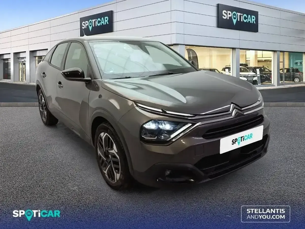 Usado Citroën C4 Feel 130 CV (95 kW) 2023 Gris / plata SUV