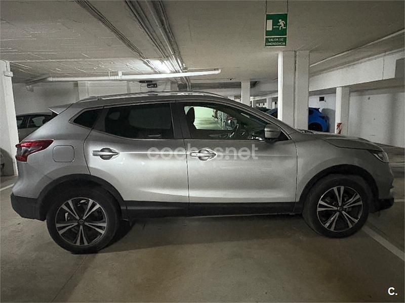 Usado Nissan Qashqai N-Connecta 140 CV (102 kW) 2019 Gris / plata SUV