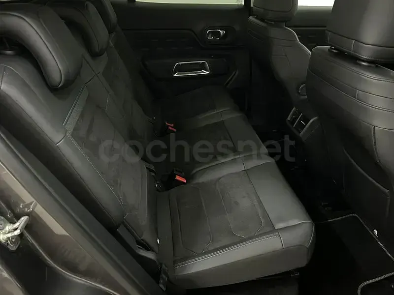 Usado Citroën C5 Aircross Shine 225 CV (165 kW) 2023 Gris / plata SUV