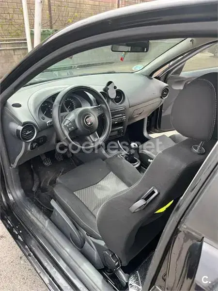 Usado Seat Ibiza Stylance 105 CV (77 kW) 2007 Negro Utilitario