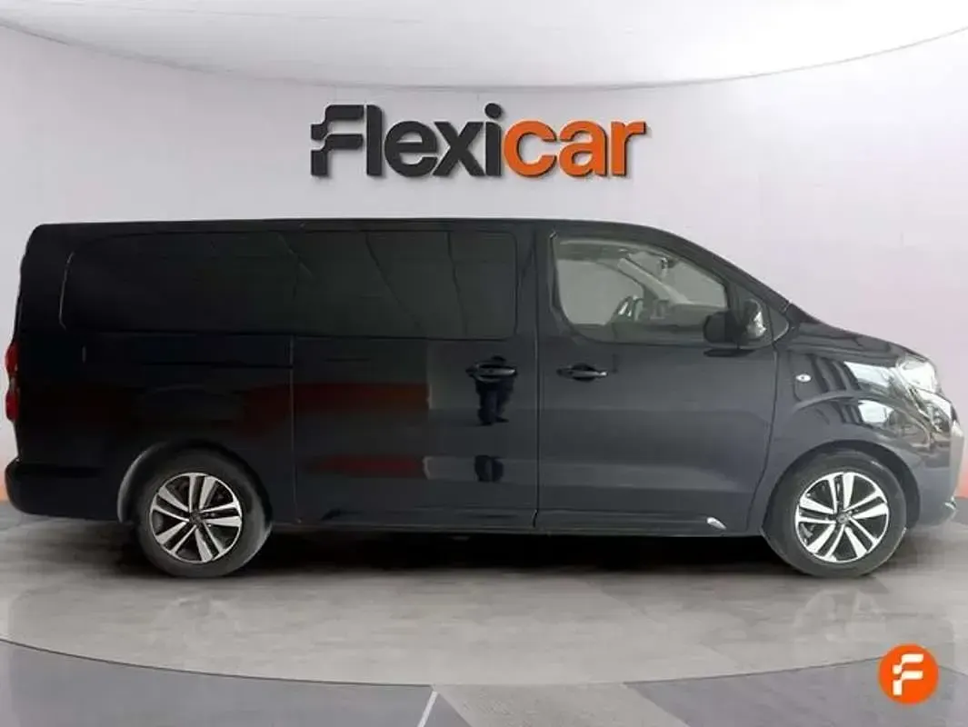 Usado Peugeot Traveller Business-Line 179 CV (131 kW) 2024 Negro Monovolumen