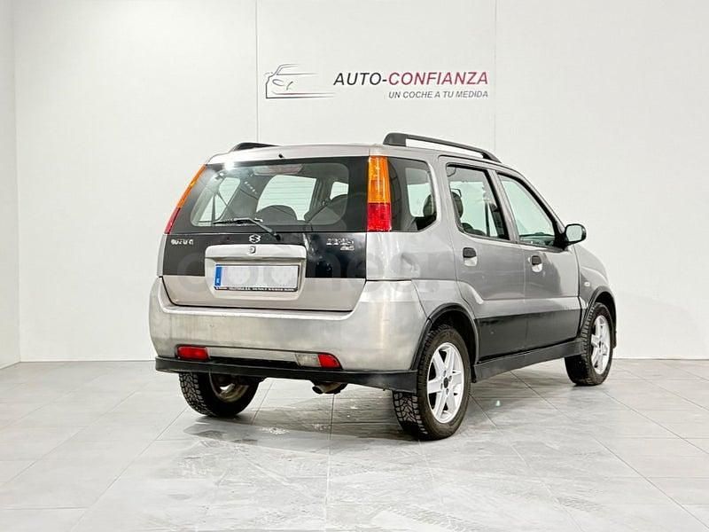 Usado Suzuki Ignis 99 CV (72 kW) 2004 Gris / plata Utilitario