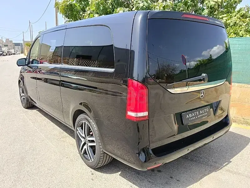 Usado Mercedes V200 Avantgarde 136 CV (100 kW) 2019 Negro Monovolumen