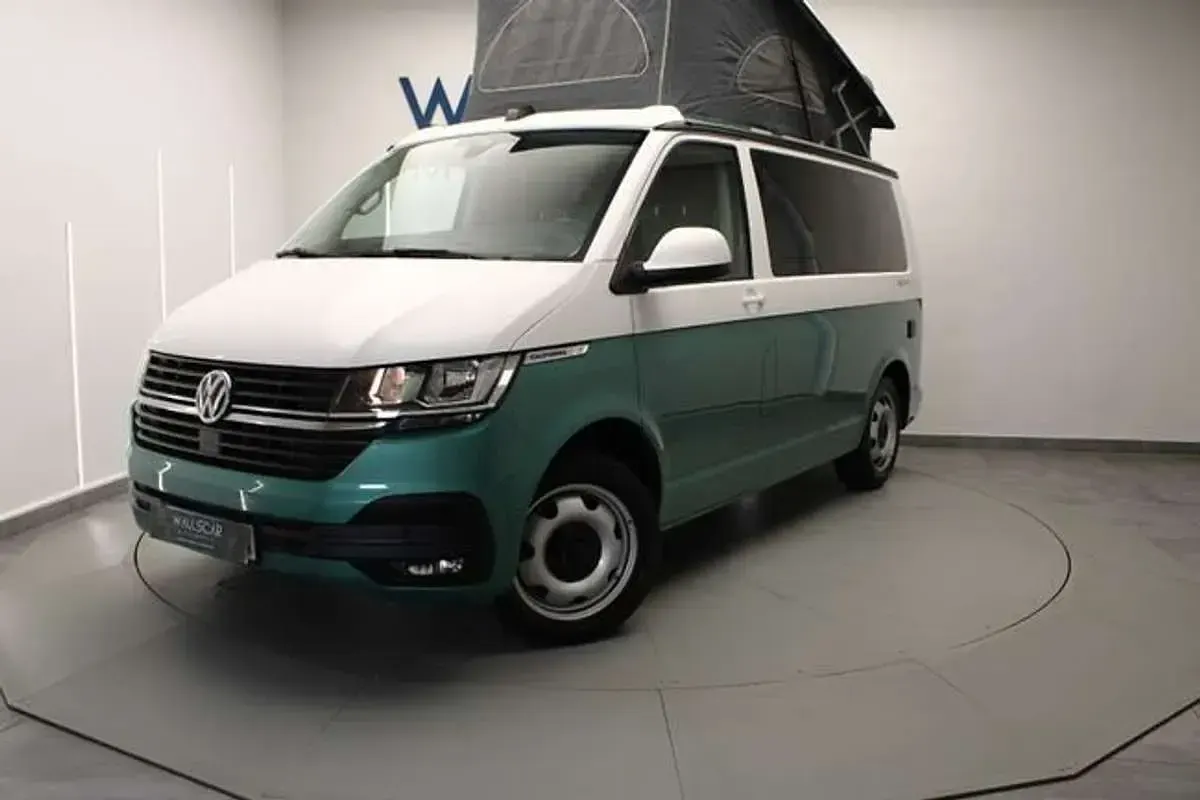 Usado VW California Beach 150 CV (110 kW) 2020 Verde Van