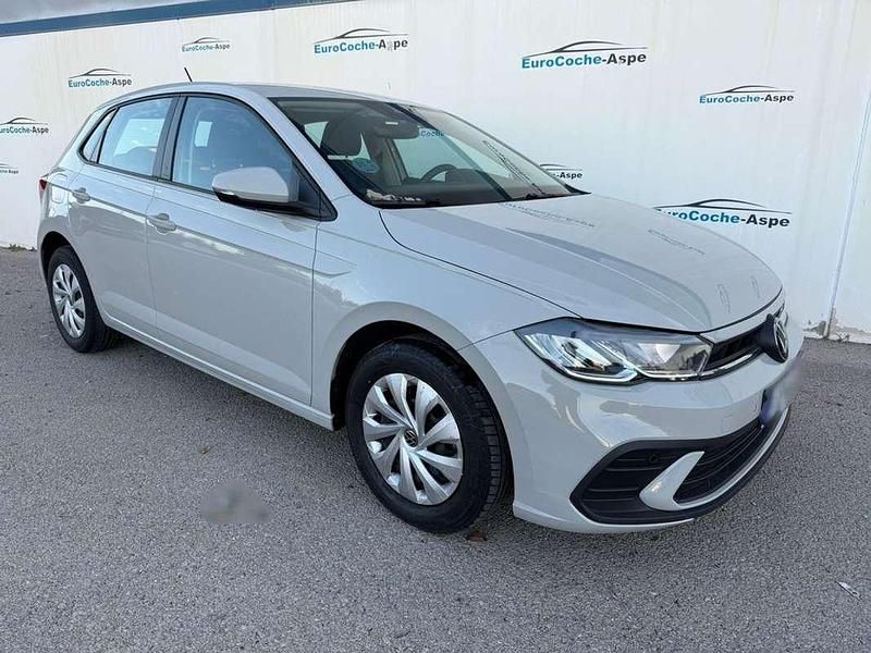 Usado VW Polo Life 94 CV (69 kW) 2022 Gris Utilitario