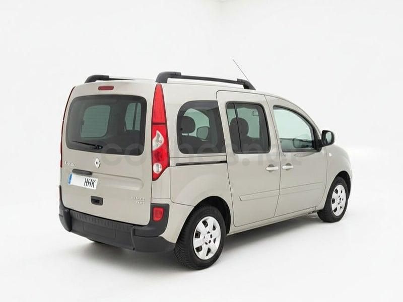 Usado Renault Kangoo Expression 85 CV (62 kW) 2011 Beige Monovolumen