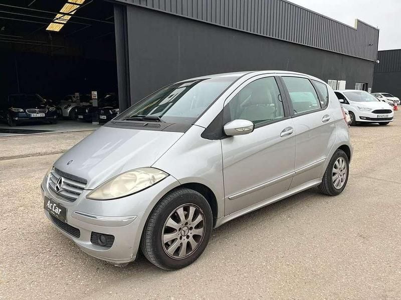 Usado Mercedes A160 Elegance 82 CV (60 kW) 2007 Gris Monovolumen