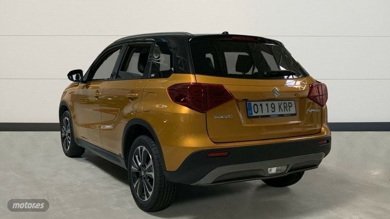 Usado Suzuki Vitara GLX 140 CV (102 kW) 2018 Negro SUV