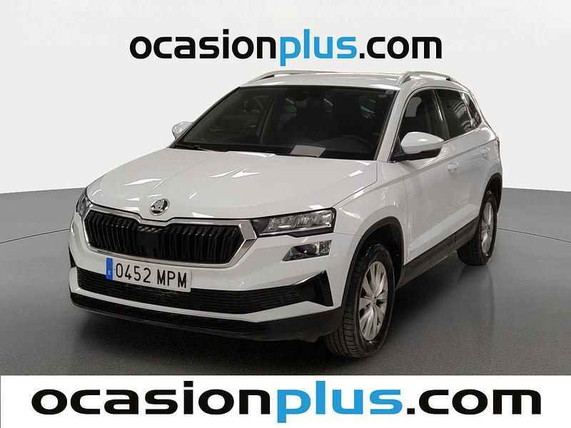 Usado Skoda Karoq Selection 116 CV (85 kW) 2024 Blanco SUV