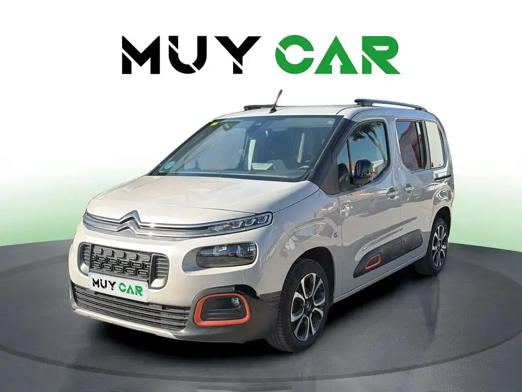 Usado Citroën Berlingo Shine 102 CV (75 kW) 2020 Beige Monovolumen