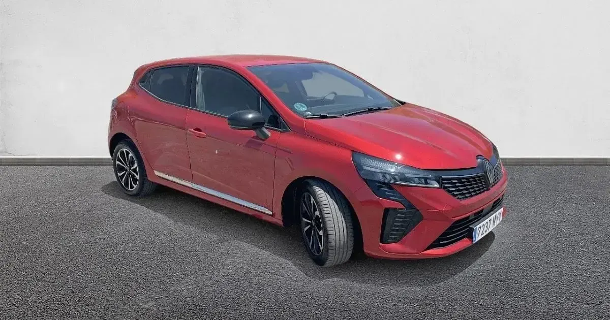 Usado Renault Clio Techno 90 CV (66 kW) 2025 Utilitario